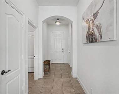 1004 Deer Ridge Drive - Photo Thumbnail 2