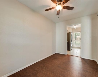 5109 Cedar Springs - Photo Thumbnail 4