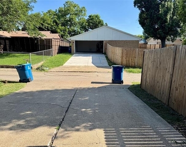 9113 Willowbrook Drive - Photo Thumbnail 16