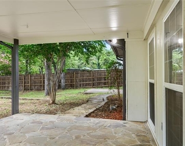 613 Overland Trail - Photo Thumbnail 30