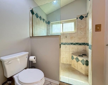 4425 Durango Lane - Photo Thumbnail 9