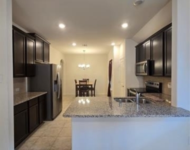 126 Redding Lane - Photo Thumbnail 8