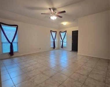 126 Redding Lane - Photo Thumbnail 6