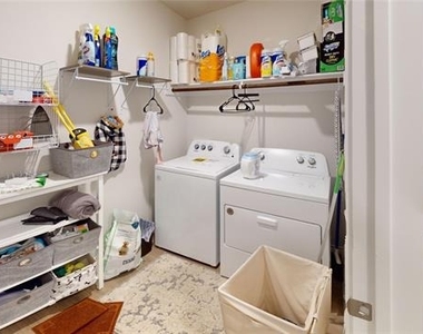 13153 Enclave Parkway - Photo Thumbnail 17