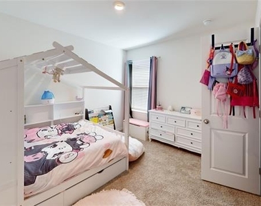 13153 Enclave Parkway - Photo Thumbnail 11