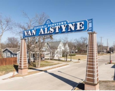 738 Wayne Avenue - Photo Thumbnail 23