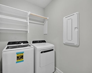 709 Summerberry Drive - Photo Thumbnail 16