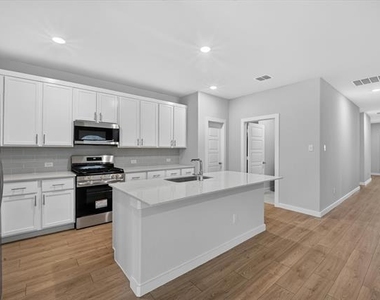 709 Summerberry Drive - Photo Thumbnail 1