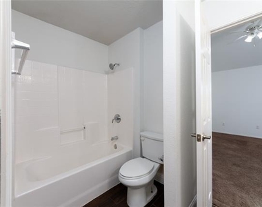 1123 Warrior Drive - Photo Thumbnail 10