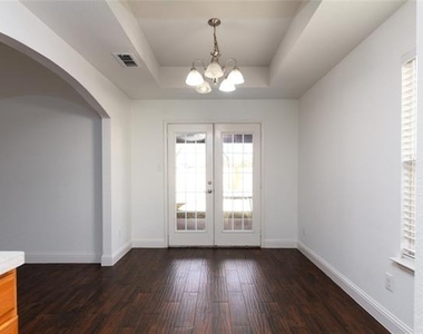 1123 Warrior Drive - Photo Thumbnail 2