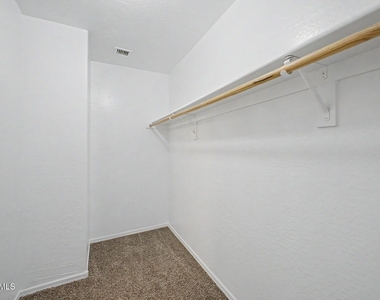 7027 W Lincoln Street - Photo Thumbnail 17