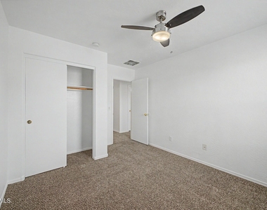 7027 W Lincoln Street - Photo Thumbnail 20