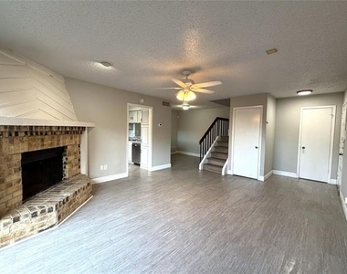 4233 Madera Road - Photo Thumbnail 5