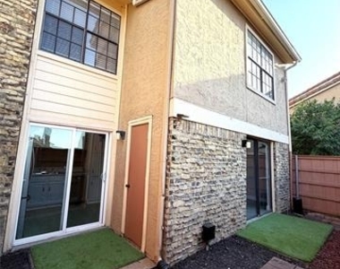 4233 Madera Road - Photo Thumbnail 16