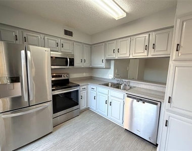 4233 Madera Road - Photo Thumbnail 8