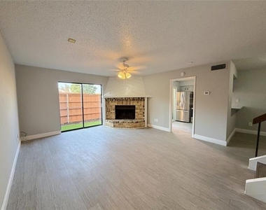4233 Madera Road - Photo Thumbnail 4