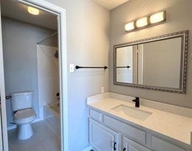 4233 Madera Road - Photo Thumbnail 12
