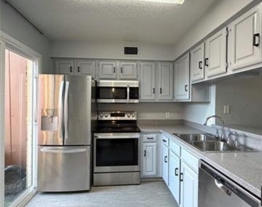 4233 Madera Road - Photo Thumbnail 7