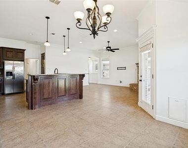 204 Captains Court - Photo Thumbnail 7
