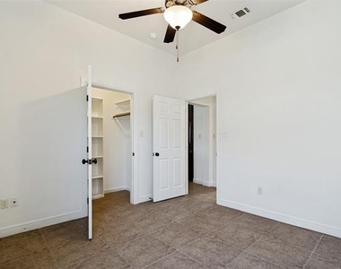 204 Captains Court - Photo Thumbnail 21