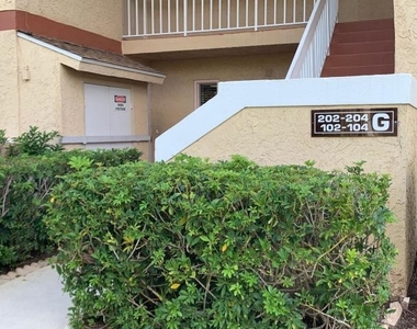 1536 Se Royal Green Circle - Photo Thumbnail 5