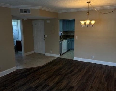 1536 Se Royal Green Circle - Photo Thumbnail 36