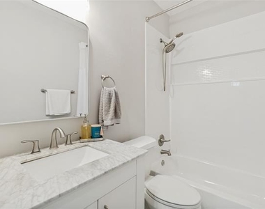 1023 Mount Auburn Avenue - Photo Thumbnail 10
