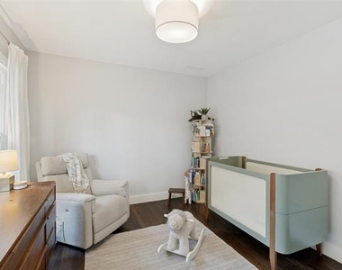 1023 Mount Auburn Avenue - Photo Thumbnail 8