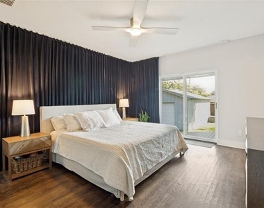 1023 Mount Auburn Avenue - Photo Thumbnail 11