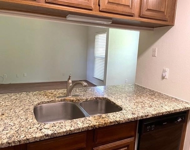 1109 Calico Lane - Photo Thumbnail 22