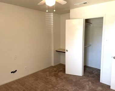 1109 Calico Lane - Photo Thumbnail 16