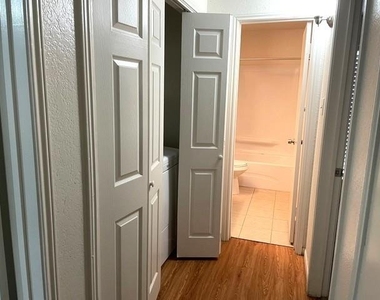 1109 Calico Lane - Photo Thumbnail 15