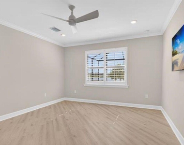 5904 Gala Drive - Photo Thumbnail 5