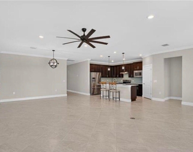 5904 Gala Drive - Photo Thumbnail 10