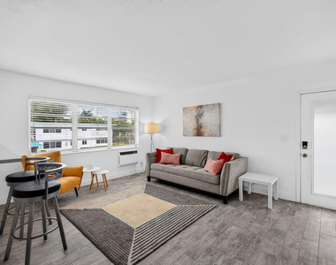 624 Orton Avenue - Photo Thumbnail 10