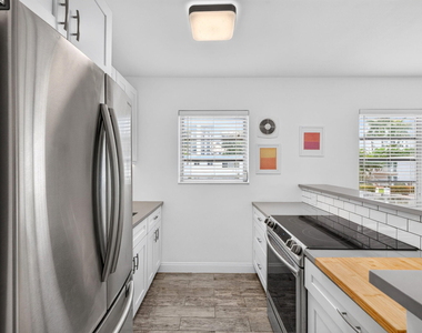 624 Orton Avenue - Photo Thumbnail 16