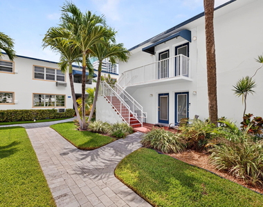 624 Orton Avenue - Photo Thumbnail 2