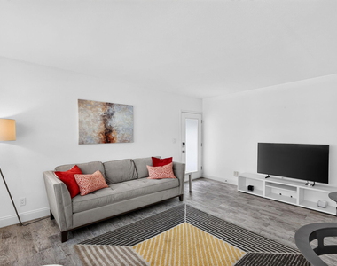 624 Orton Avenue - Photo Thumbnail 12