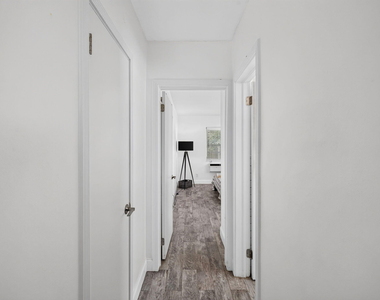 624 Orton Avenue - Photo Thumbnail 24