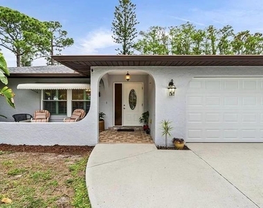 19208 Murcott Drive E - Photo Thumbnail 1