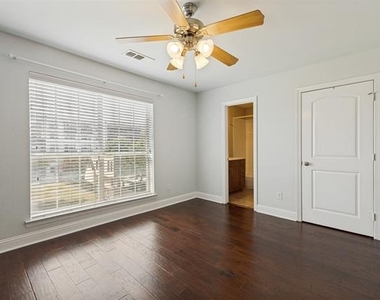 4002 Brownstone Court - Photo Thumbnail 15