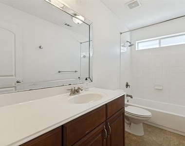 4002 Brownstone Court - Photo Thumbnail 17