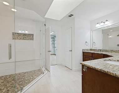 4002 Brownstone Court - Photo Thumbnail 20