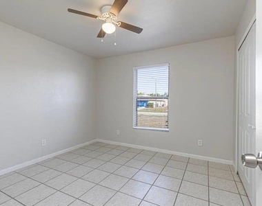 4140 Sw 6th Avenue - Photo Thumbnail 6