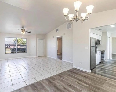 4140 Sw 6th Avenue - Photo Thumbnail 3