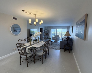 1160 Hillsboro Mile - Photo Thumbnail 11
