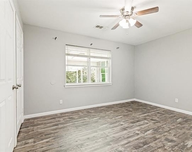 5786 Rockhill Road - Photo Thumbnail 9