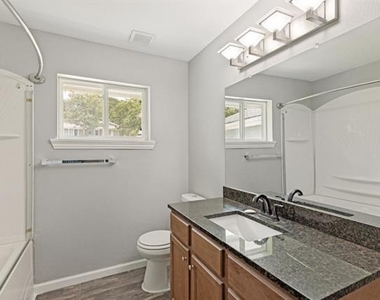 5786 Rockhill Road - Photo Thumbnail 4