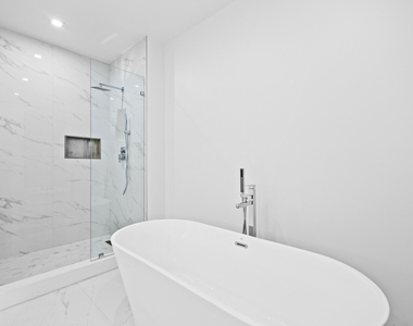 220 Lake Shore Drive - Photo Thumbnail 8