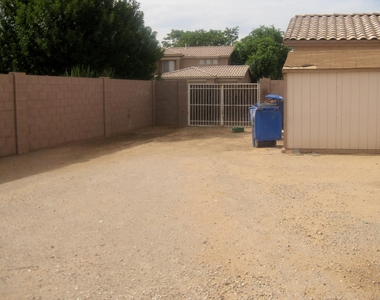 1042 E Canyon Way - Photo Thumbnail 21